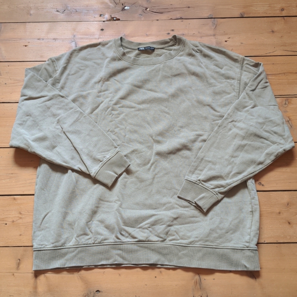 39-Zara oversized washed sweatshirt